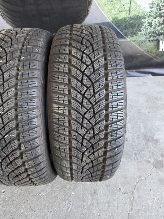 225/50/18 Goodyear 4бр