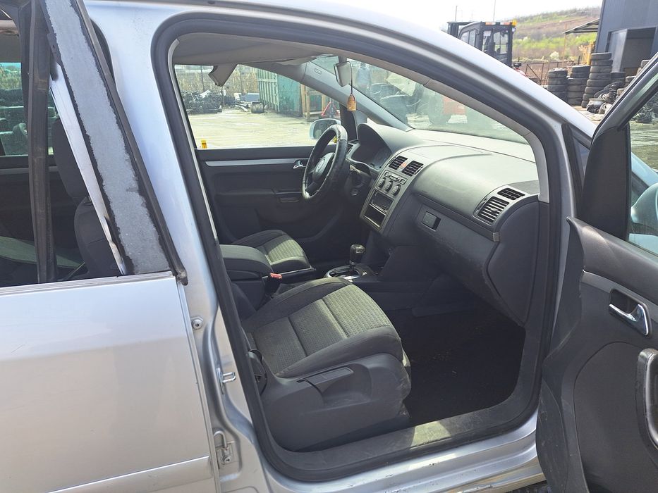 Cheder usa dreapta fata Volkswagen Touran (1T1, 1T2) [Fabr 2003-2010]
