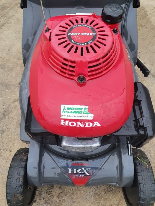 Masina de tuns iarba gazon Honda HRX426