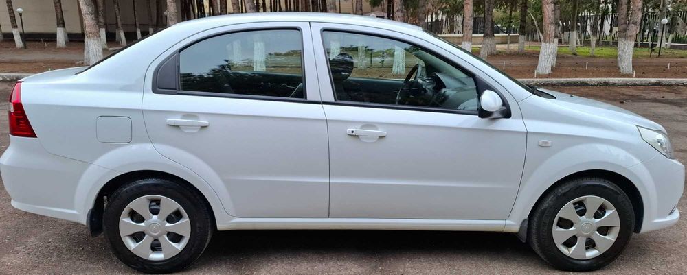 Nexia-3 сотилади, 2017 йил, механика, биринчи қўл, тоза, харажати йўқ