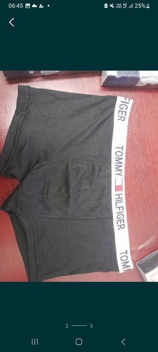 Vând boxeri, tommy, armani, noi 3 pe set pret 50 lei