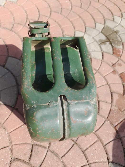 Vand canistra combustibil 20litri Dacie