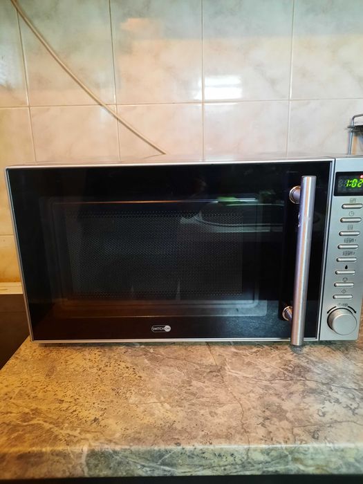 Микровълнова фурна