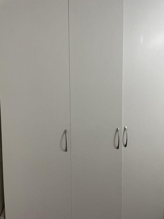 Продам спальный гарнитур