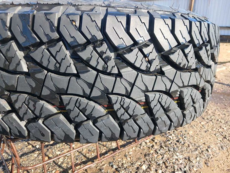 Продам шины Goform