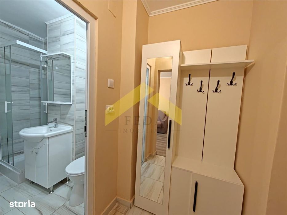 Garsoniera confort 1 de vanzare Micalaca, zona 500