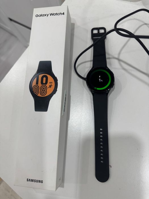 Продается часы Galaxy watch 4