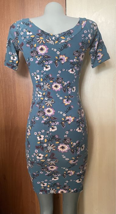 Еластична рокля на AMISU