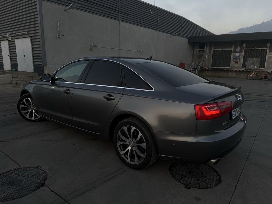 Audi A6 quattro 3.0