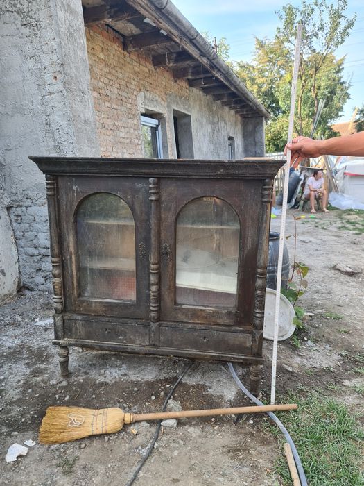 Dulap vechi ani 1900