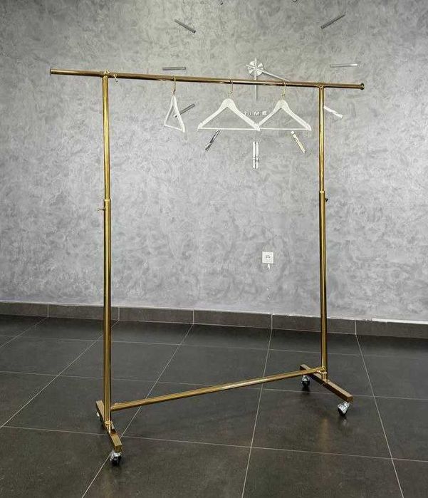 Вешалка напольная для одежды металлическая стойка в спальню garderob