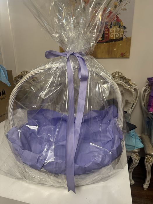 Корзина для подарков упакованная