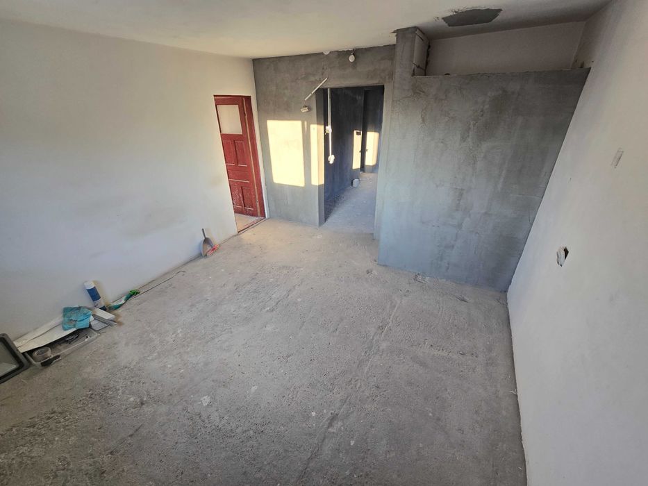 Okazie vand/schimb Casa P+1 si Teren 1400mp in Pitesti (cart Prundu)