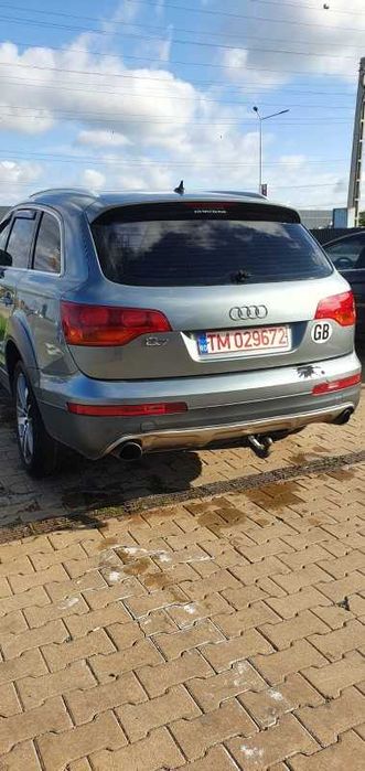 Dezmembrez Audi Q7 motor 3.0 tdi 233 cp an 2007 BUG grila radiator centrala pompa motorina suport far stanga dreapta chit pornire electroventilatoare