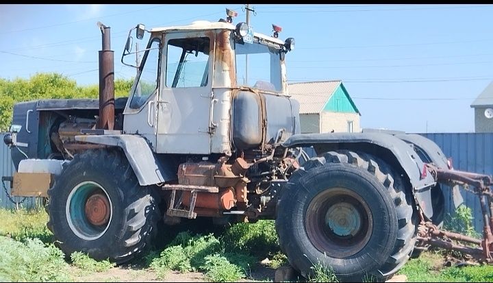 Продам трактор т150к