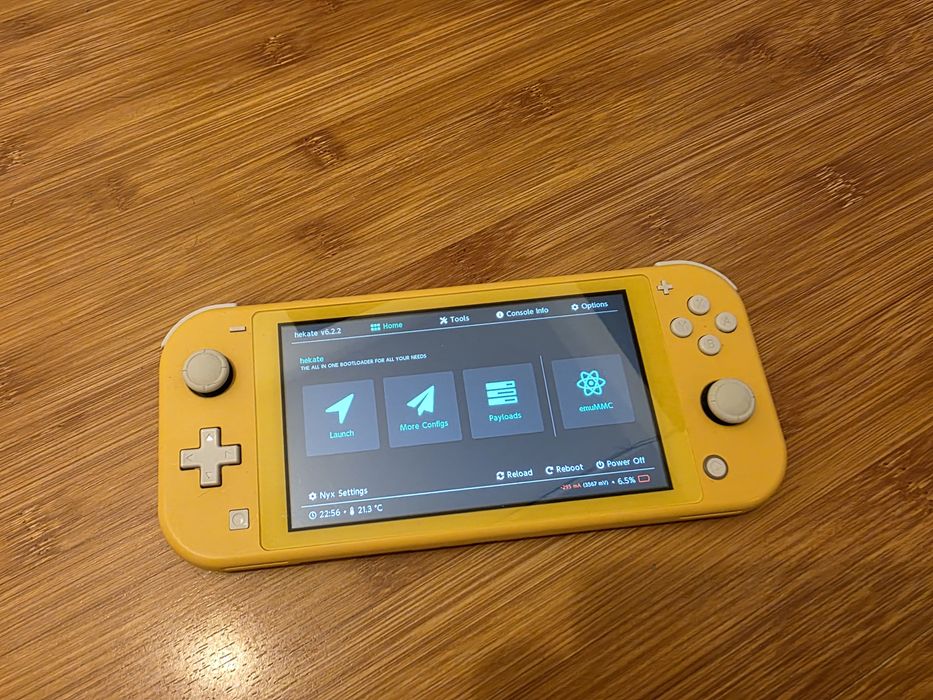 Consola Nintendo Switch Lite modata, card 512GB inclus, jocuri