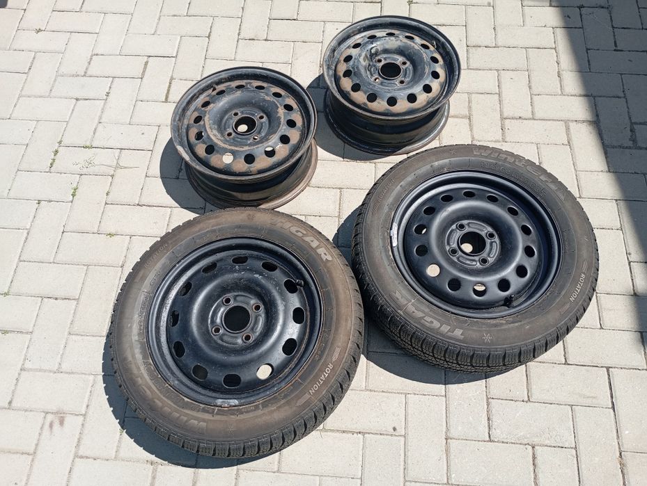 Jante tabla Ford 15 R 4 prezoane  + doua  anvelope TIGAR (195/60 R 15)