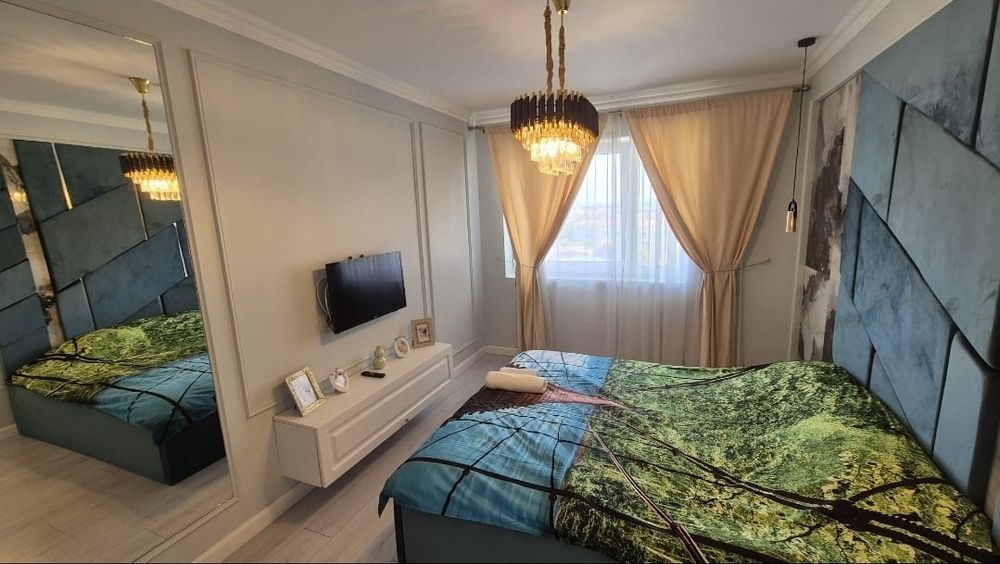 Apartament de închiriat 3 camere  zona Onestilor