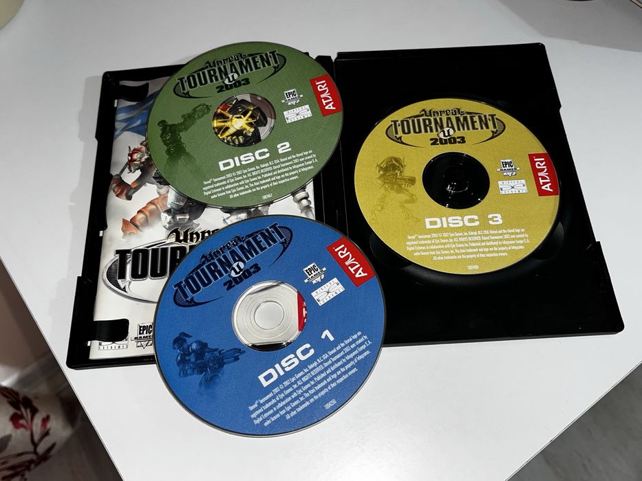 Unreal Tournament 2003 PC CD-ROM original Atari, 3 CD-uri
