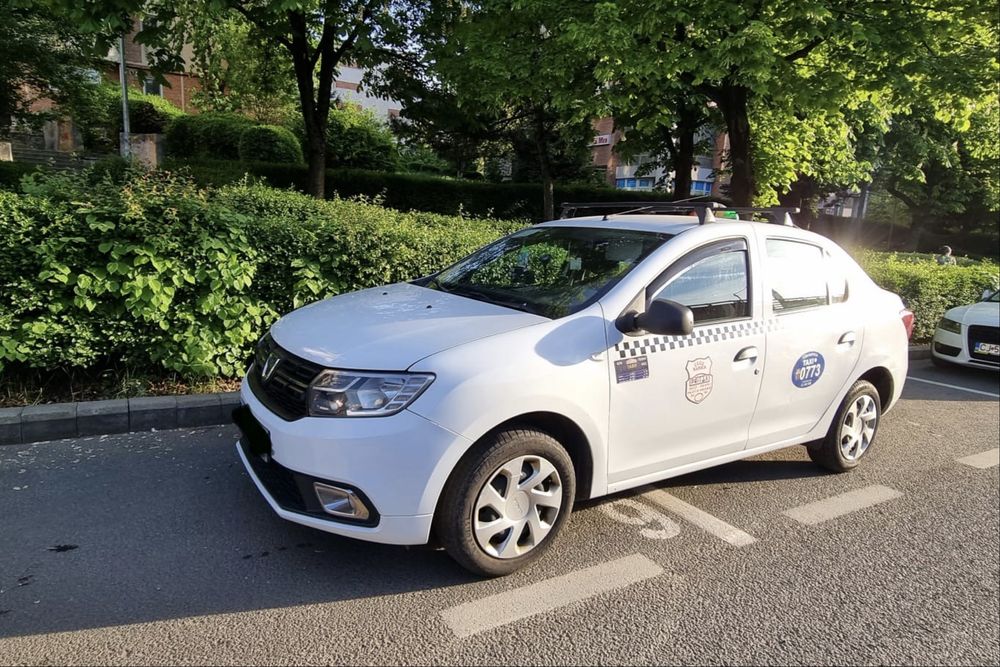 Vând autorizație taxi Cluj + Dacia Logan 1.0 SCe 2018