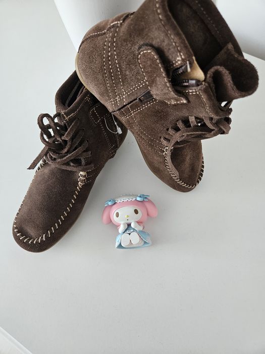 Ghete fetite  piele întoarsă Nanos