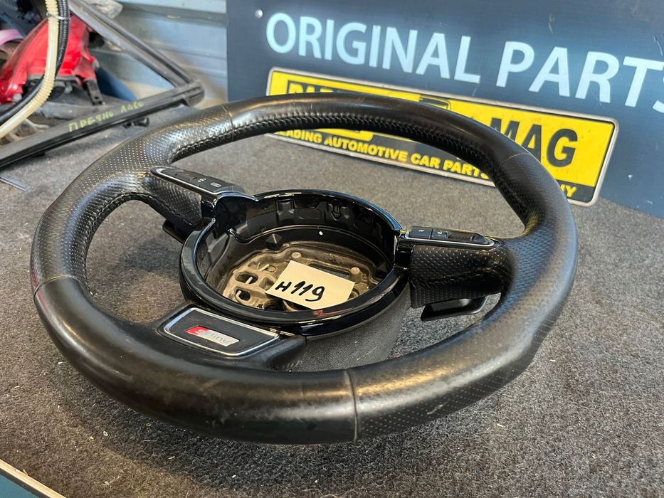 Оригинален Волан Ауди AUDI A6 A7 4G S Line 8X0419091M ном 119