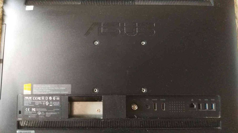 Моноблок ASUS ET2221I
