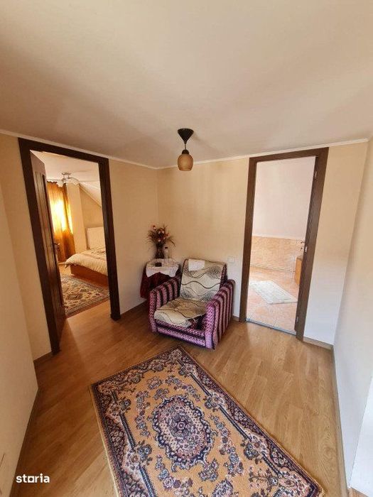 Casa individuala, 6 camere, 249 mp, 1200 mp de teren, zona Tauti