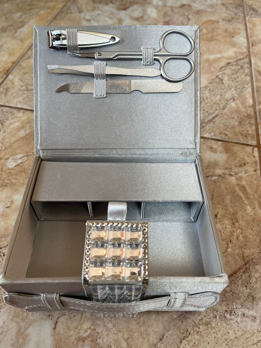 Дамска кутия за бижута