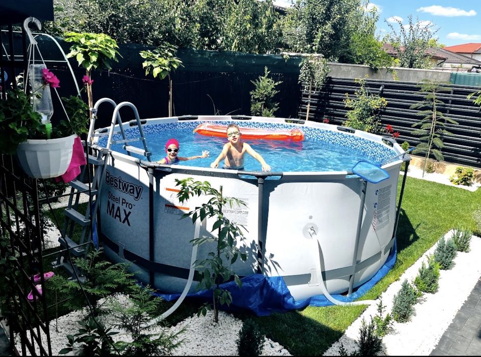 Piscină copii/familie, aproape nouă – ideală pentru curte, vară, joacă și relaxare