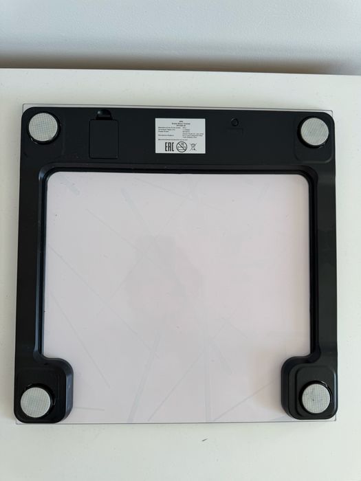 Продам весы напольные