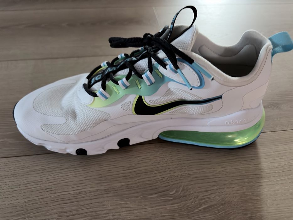 Nike Air Max 270 React