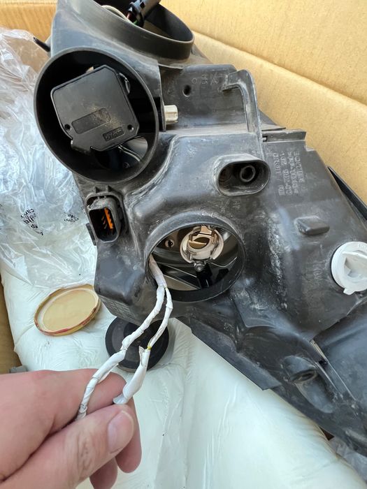 Десен фар за C4 picasso