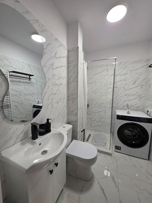 Garsonieră de închiriat – bloc nou, complet mobilată și utilată