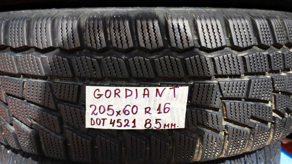 16 цола ВСЕСЕЗОННИ ГУМИ 205X55R16;205X55R16 --- 2