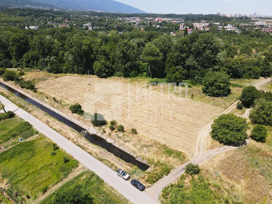 Продава се Парцел в София, в.з. Врана - Герман - 1600 кв.м за 182 €/кв.м - Снимка #5