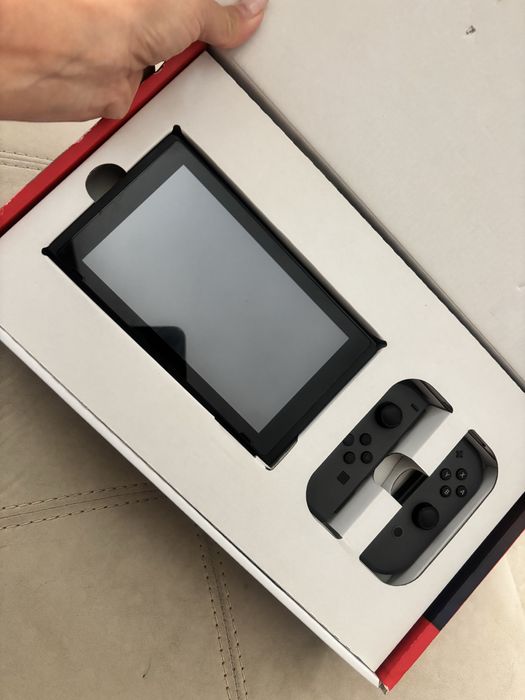Nintendo Switch V2 64 GB Micro SD карта памет 2 игри