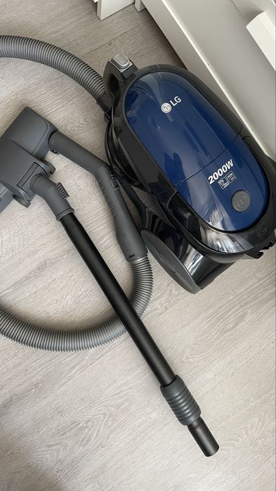 Пылесос  LG VK76A02NTL
