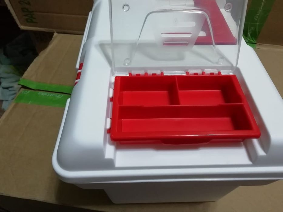 Аптечка 40х24х21 см