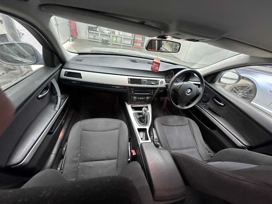 Dezmembrez BMW Seria 3 E90 LCI
