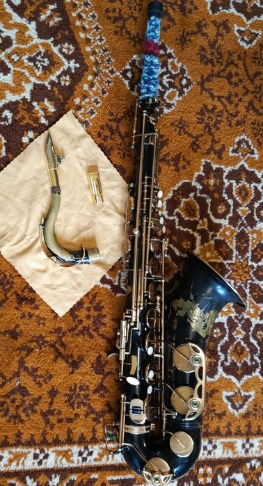 Саксофон  тенор продам