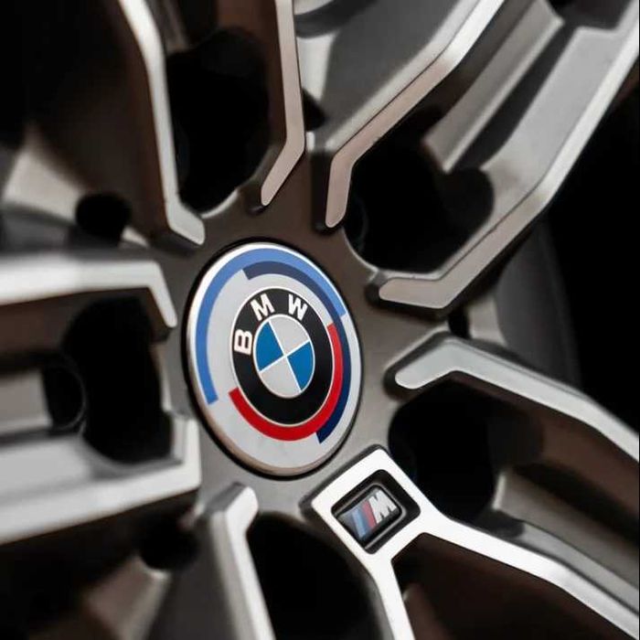 Въртящи капачки за джанти BMW 50th Anniversary – 56мм / 68мм (4 бр.)