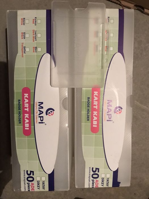 RFID карти за достъп и държач за бадж