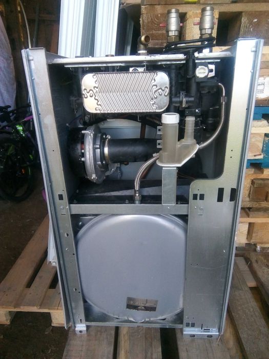 Centrală termică, cu condensare, Climit, încălzire, apă caldă, 25 kW.