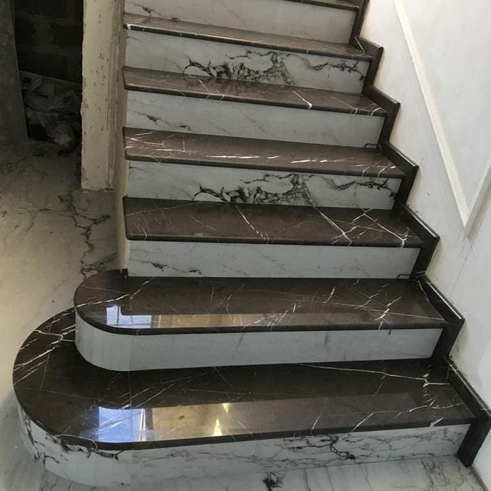 Стол. Камин. Лестница. Кух столешница.Фартук. Остров из камня на заказ