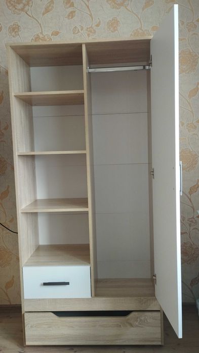 Продам комплект мебели для детской