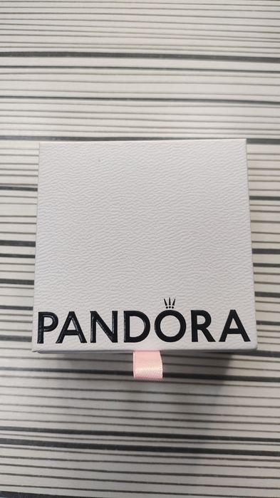 Pandora-  Гривна