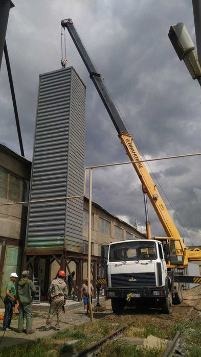 Автокран МАЗ Ивановец гр 25 тонн