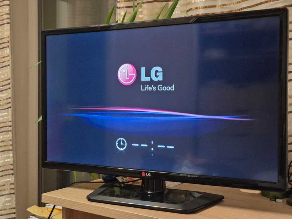 Televizor LED 81 cm, LG TV seria 32LS3450