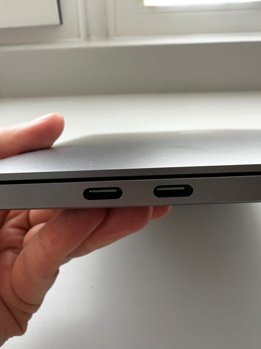 MacBook Pro 13 (2022) M2 8G/256GB